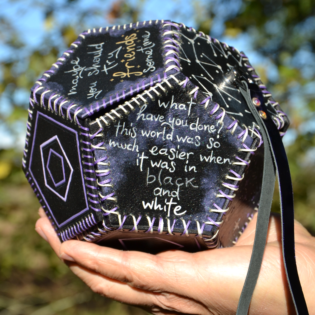 Essek dice bag - Image 9